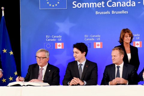 CETA podpisana. „Podjęte decyzje pokazują, że dezintegracja wspólnoty nie musi być trwałą tendencją”