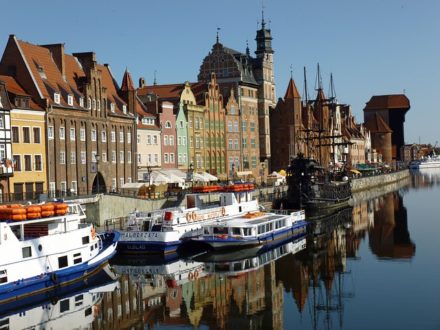 Obcokrajowcy coraz chętniej kupują mieszkania w Polsce. Największą grupę stanowią Ukraińcy