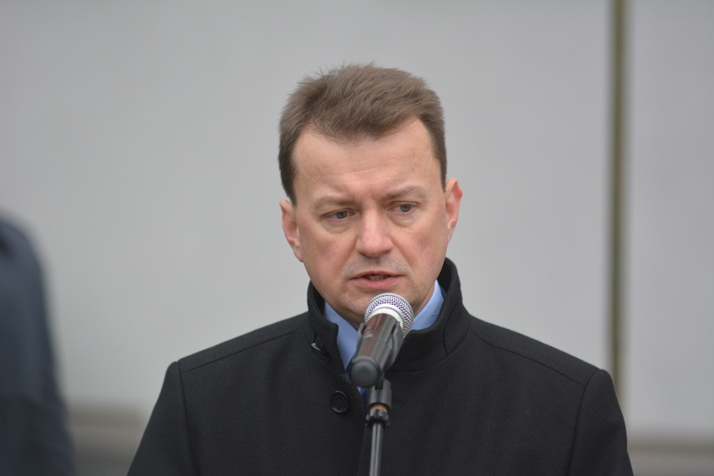 Adam Mazguła do Mariusza Błaszczaka: Degradacja, dezubekizacja, to pewnie motor Pańskiej demoralizacji i debilizacji
