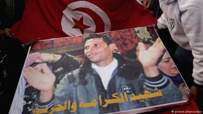 Mohamed Bouazizi nie przypuszczał, że jego protest ruszy falę protestów w wielu krajach arabskich. Fot. Źródło: dw.de