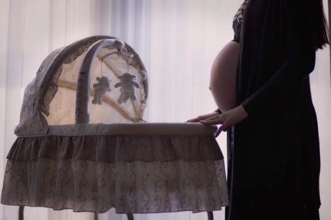 Poród naturalny a cesarskie cięcie – specyfika oraz zagrożenia