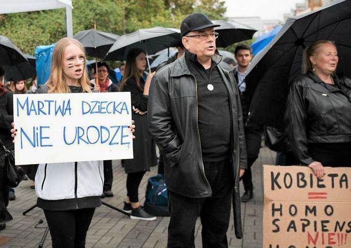Kobieta daje życie i to ją trzeba chronić