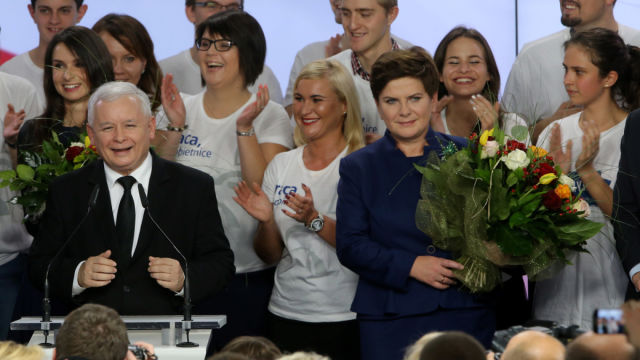Titanic idzie na dno, a my głusi i ślepi wciąż tańczymy