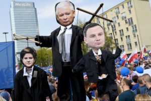 PiS nie darzy sympatią prześmiewców i stawia prokuratorskie zarzuty