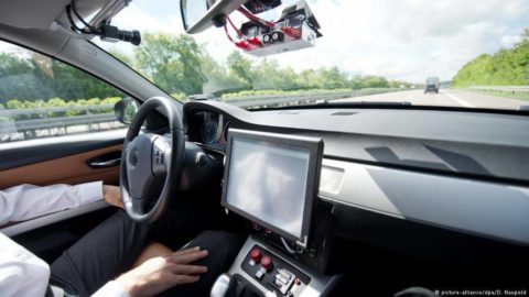 Wspólne plany Volkswagena i Forda. Strategiczna współpraca przy budowie pojazdów elektrycznych i autonomicznych