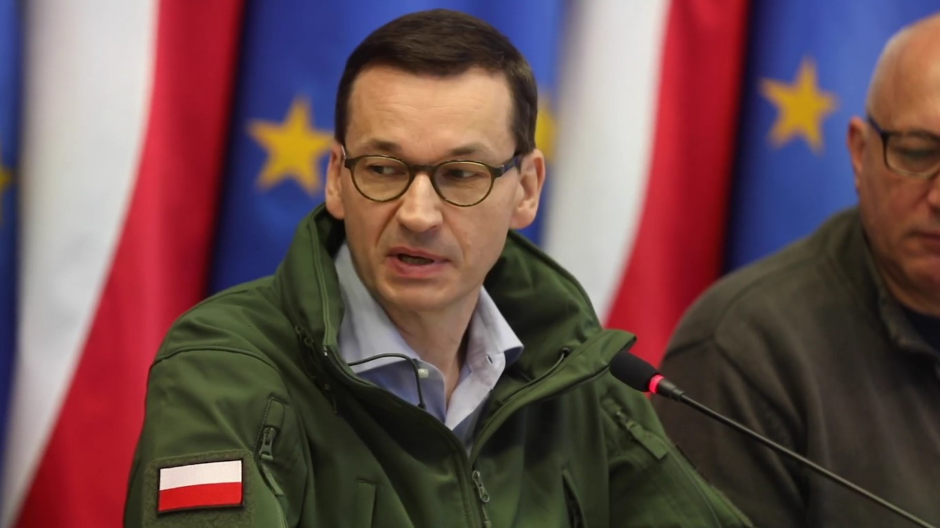 Morawiecki: tak jak na początku maja modliliśmy się o deszcz, tak módlmy się, by ten deszcz przestał teraz padać