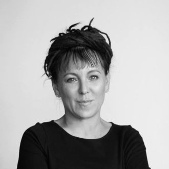 „Przypomniano nam, że jesteśmy śmiertelni” – rozmowa z Olgą Tokarczuk