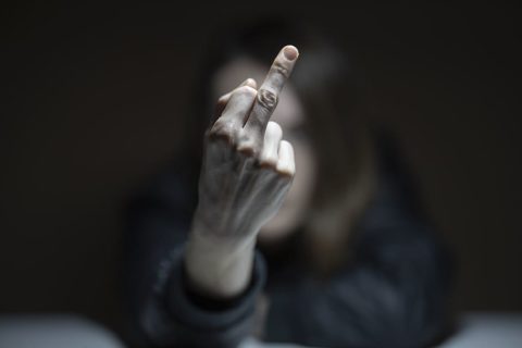 Maciej Stuhr do PiS:   Pokazaliście faka niepełnosprawnym, homoseksualistom, uchodźcom, alkoholikom, sędziom, naukowcom, gimnazjalistom, kierowcom i pieszym