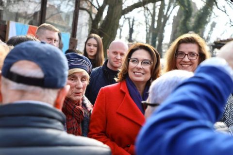 Magorzata Kidawa-Błońska zawiesza kampanię. „Wybory powinny się odbyć wtedy, kiedy będzie bezpieczne dla ludzi.”