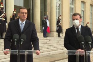 Mateusz Morawiecki spotkał się z Emmanuelem Macronem