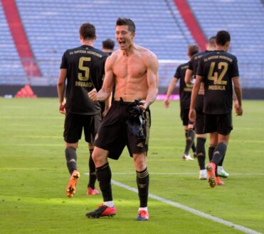 Lewandowski Piłkarzem Roku w czasach pandemii