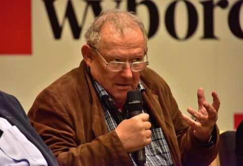 Michnik: „PiS wie, że utrata władzy jest realna”. Strach przed Tuskiem