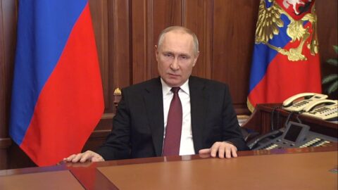 Prawnuczka Chruszczowa: Putin jest paranoikiem, chce stworzyć imperium Putina Wielkiego