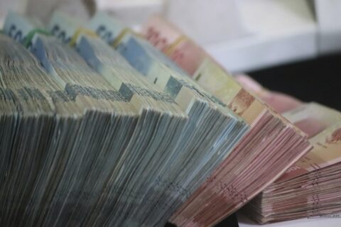 Posłowie PiS zapytali rządzących czy Polska wejdzie do strefy euro? Jest odpowiedź ministerstwa