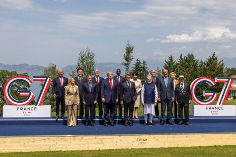„Klub pochlebców” na szczycie G7. Niemiecka prasa bezlitośnie o Trumpie i liderach Zachodu