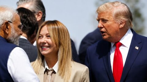 Trump: „Błagała mnie o zdjęcie”. Meloni odpowiada: „Ani ja, ani Włochy nigdy nie błagamy”